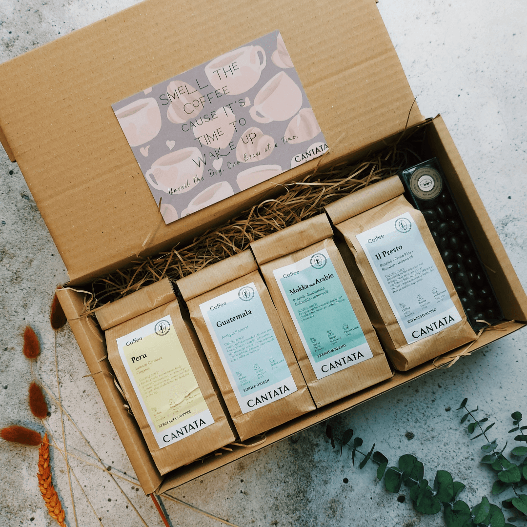 Smell the coffee cause it is time to wake up - koffie cadeaupakket medium